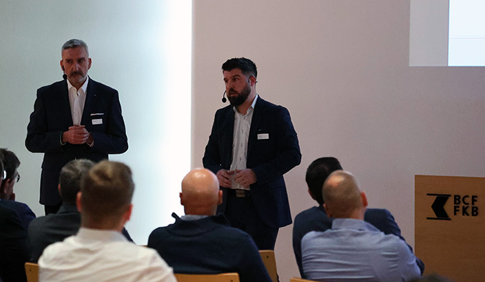 2 experts présentent BCF Multibanking