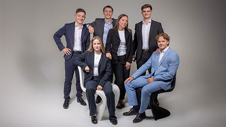 photo des apprenti-e-s lors de la réussite de leur apprentissage